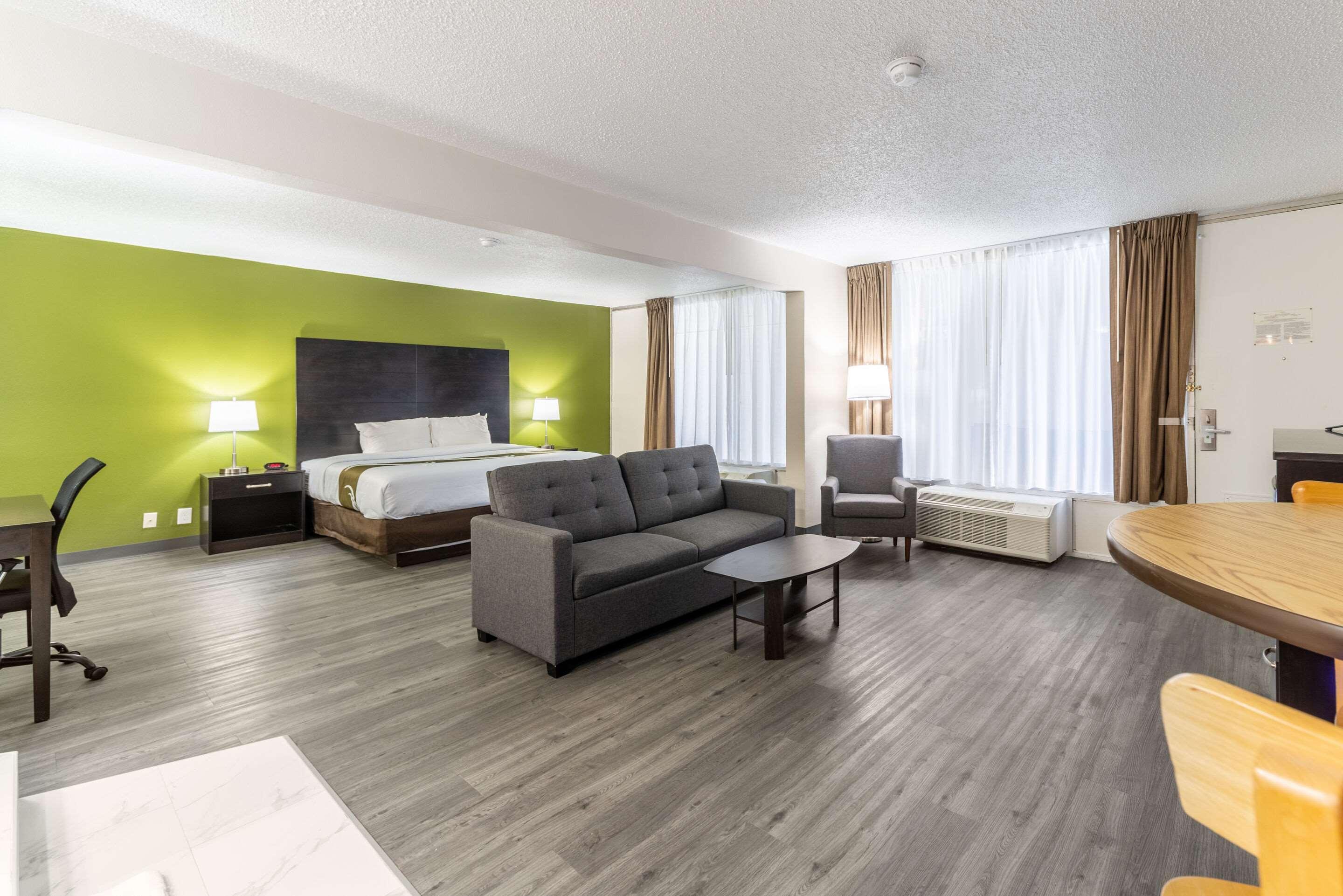 Quality Inn & Suites Vandalia Near I-70 And Hwy 51 Extérieur photo