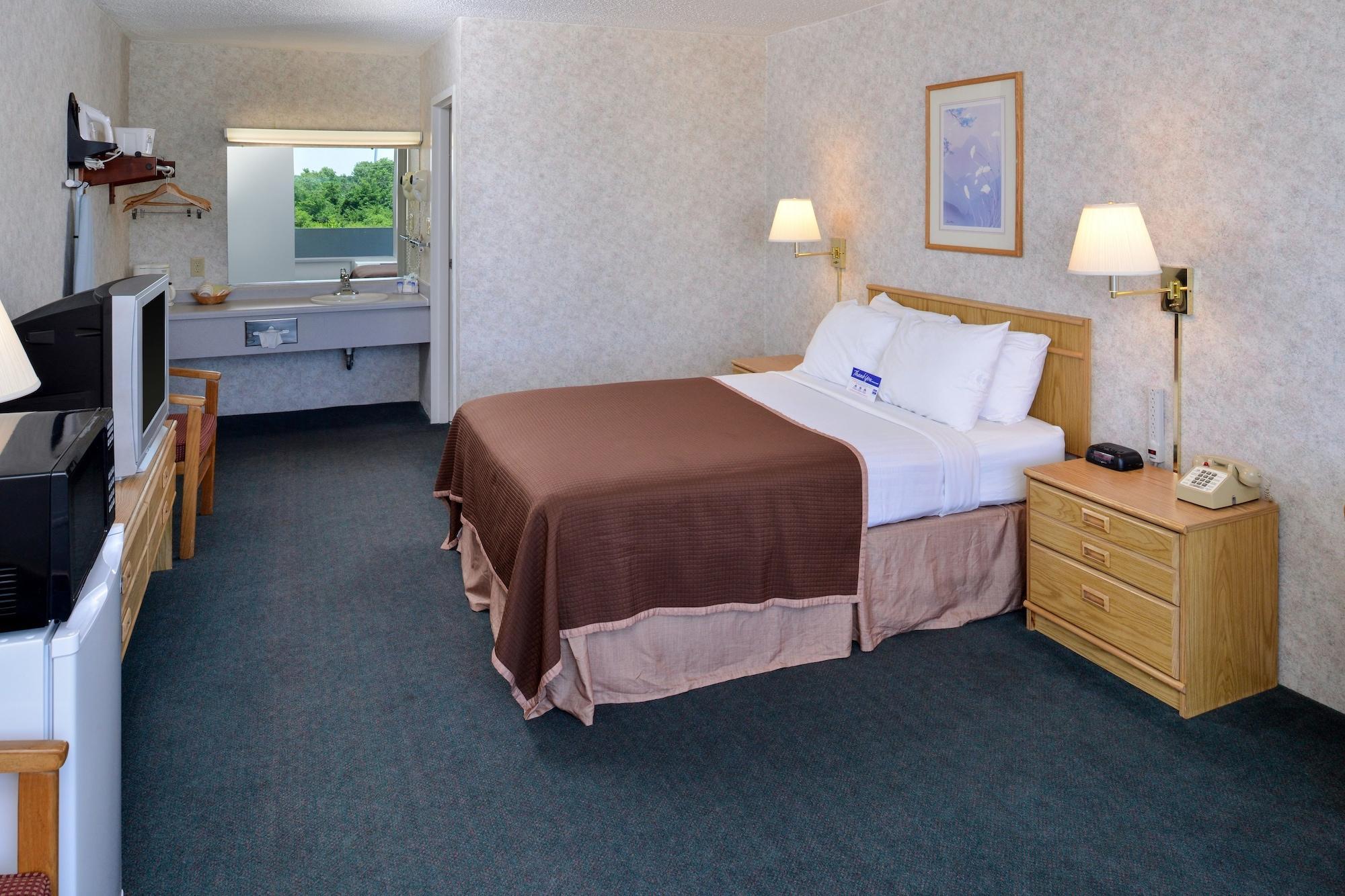 Quality Inn & Suites Vandalia Near I-70 And Hwy 51 Extérieur photo