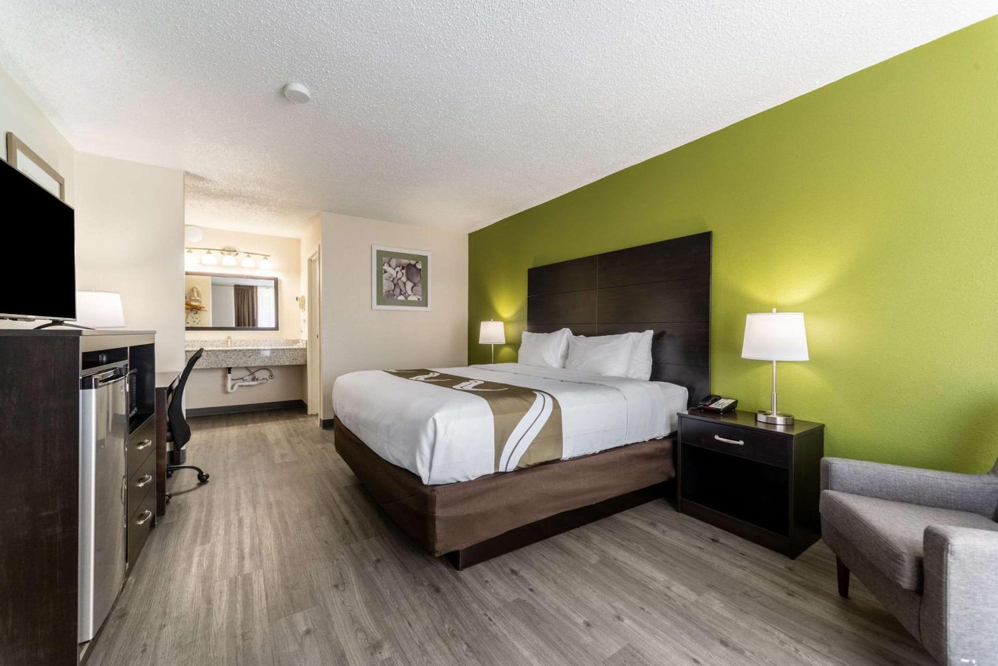 Quality Inn & Suites Vandalia Near I-70 And Hwy 51 Extérieur photo