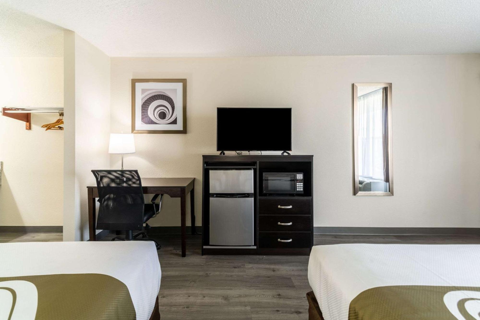 Quality Inn & Suites Vandalia Near I-70 And Hwy 51 Extérieur photo