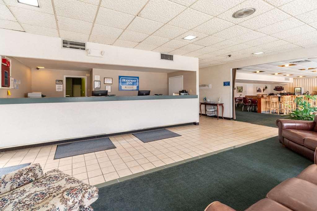 Quality Inn & Suites Vandalia Near I-70 And Hwy 51 Intérieur photo
